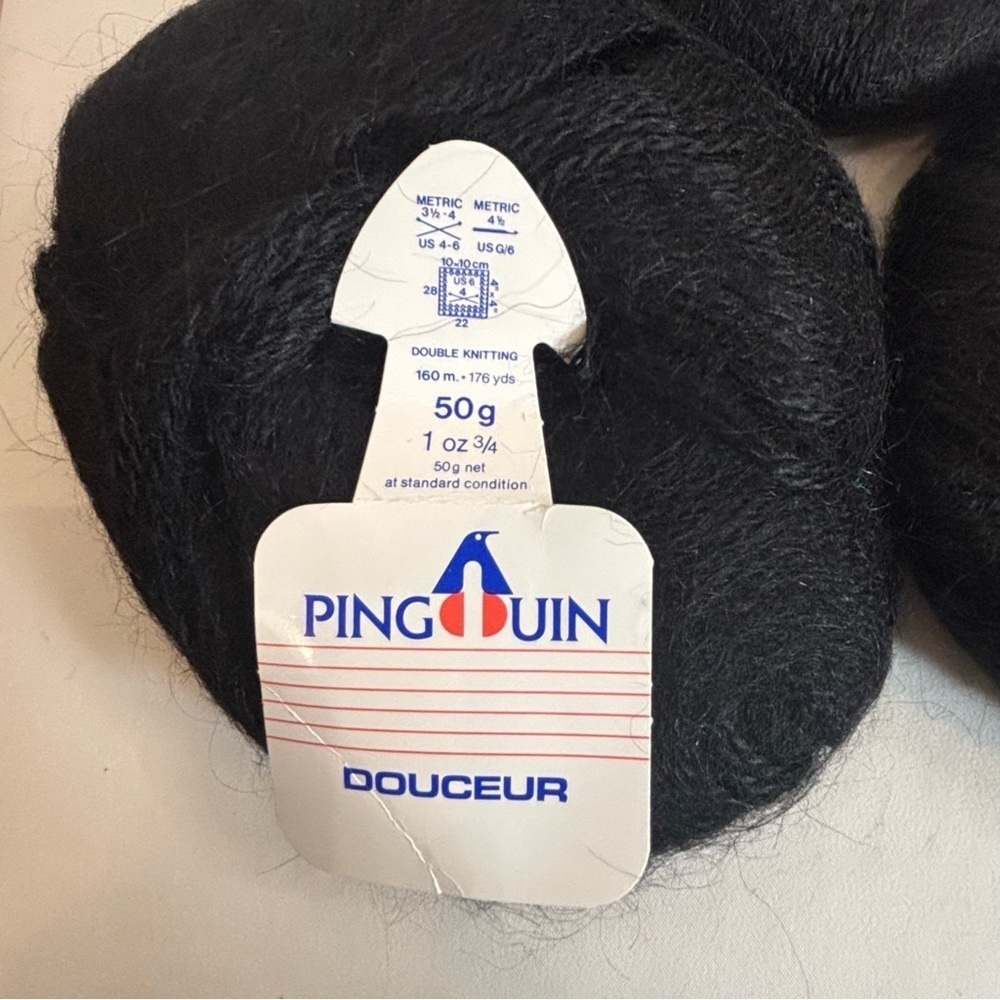 Pingouin Douceur Black Yarn Set NEW Two with Label One Without 50 Grams Each - Picture 3 of 5
